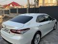 Toyota Camry 2020 года за 13 000 000 тг. в Алматы – фото 4