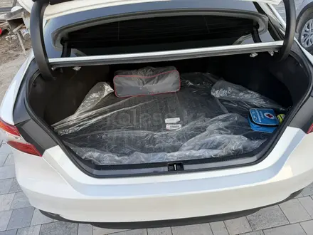 Toyota Camry 2020 года за 13 000 000 тг. в Алматы – фото 6