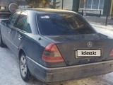 Mercedes-Benz C 180 1994 годаүшін900 000 тг. в Семей – фото 5