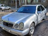 Mercedes-Benz E 230 1995 года за 2 500 000 тг. в Павлодар