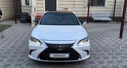 Lexus ES 250 2018 годаfor22 000 000 тг. в Тараз