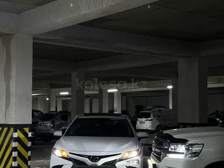 Toyota Camry 2019 года за 14 000 000 тг. в Актау – фото 9