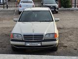 Mercedes-Benz C 180 1995 года за 2 300 000 тг. в Караганда