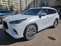 Toyota Highlander 2023 года за 36 000 000 тг. в Астана