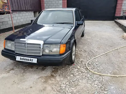 Mercedes-Benz E 220 1992 года за 950 000 тг. в Кызылорда – фото 5