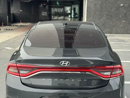 Hyundai Grandeur 2017 года за 9 250 000 тг. в Алматы – фото 4