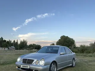 Mercedes-Benz E 55 AMG
