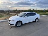 Skoda Octavia 2018 года за 8 200 000 тг. в Уральск – фото 2