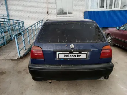 Volkswagen Golf 1994 года за 1 500 000 тг. в Уральск – фото 2