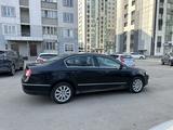 Volkswagen Passat 2007 года за 4 340 000 тг. в Алматы – фото 4