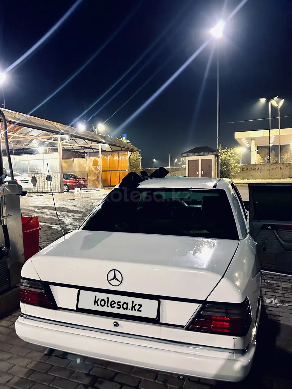 Mercedes-Benz E-Class, 1992