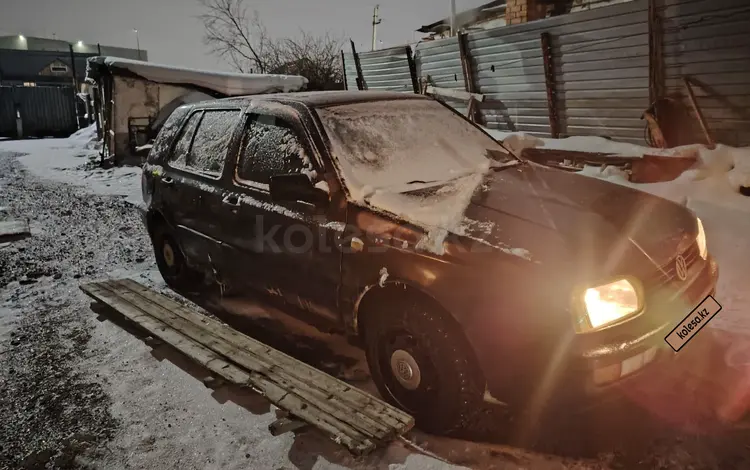 Volkswagen Golf 1993 годаүшін1 000 000 тг. в Астана