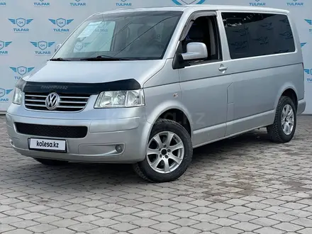 Volkswagen Caravelle 2008 года за 9 300 000 тг. в Алматы