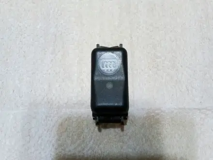 Кнопка обогрева заднего стекла Мерседес W124 за 2 000 тг. в Талдыкорган