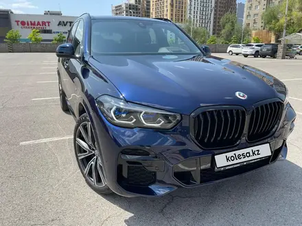 BMW X5 2022 года за 44 500 000 тг. в Алматы – фото 2