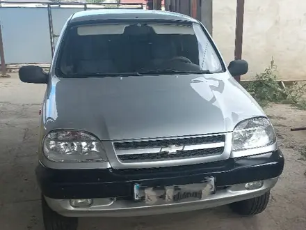 Chevrolet Niva 2005 года за 2 900 000 тг. в Атырау