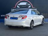 Toyota Camry 2014 годаүшін8 990 000 тг. в Актау – фото 2