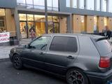 Volkswagen Golf 1993 года за 900 000 тг. в Алматы – фото 2