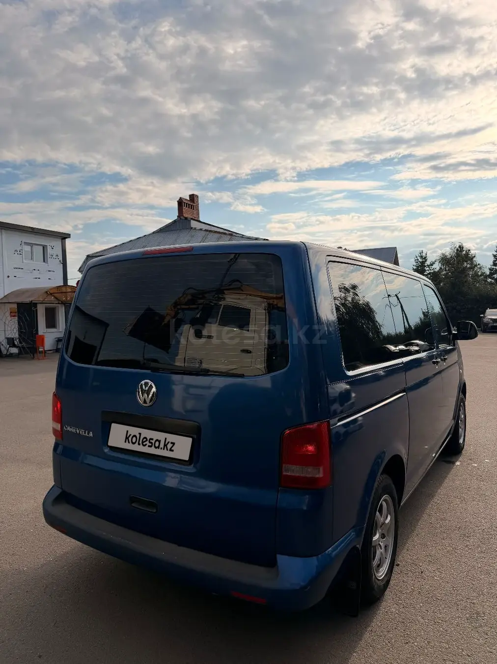Volkswagen Caravelle, 2011