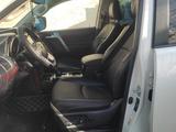 Toyota Land Cruiser Prado 2014 года за 16 000 000 тг. в Актобе – фото 4