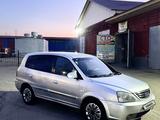 Kia Carens 2003 года за 1 900 000 тг. в Усть-Каменогорск – фото 2