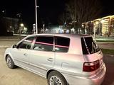 Kia Carens 2003 года за 1 800 000 тг. в Усть-Каменогорск – фото 3