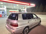 Kia Carens 2003 года за 1 800 000 тг. в Усть-Каменогорск – фото 4