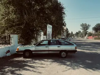 Audi 100