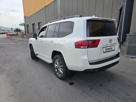 Toyota Land Cruiser 2023 года за 44 000 000 тг. в Алматы – фото 7