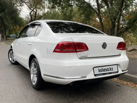 Volkswagen Passat 2012 года за 5 200 000 тг. в Алматы – фото 2