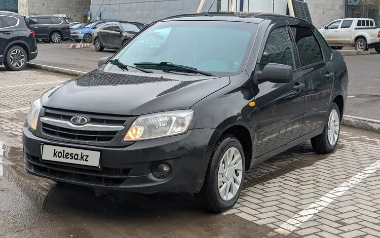 ВАЗ (Lada) Granta 2190 2013 годаүшін2 300 000 тг. в Астана