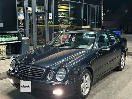 Mercedes-Benz CLK 320 2001 годаүшін3 600 000 тг. в Уральск