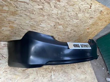 Бампер задний Toyota Camry 50 LE за 35 000 тг. в Алматы – фото 3