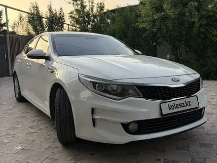 Kia K5 2018 года за 5 750 000 тг. в Алматы