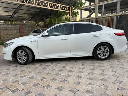 Kia K5 2018 года за 5 750 000 тг. в Алматы – фото 10