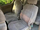 Kia Carnival 2002 года за 800 000 тг. в Шымкент – фото 5
