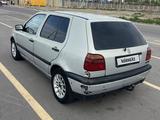 Volkswagen Golf 1993 года за 950 000 тг. в Алматы