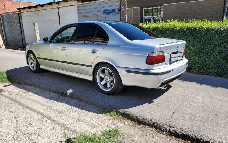 BMW 528 1999 года за 3 300 000 тг. в Шымкент