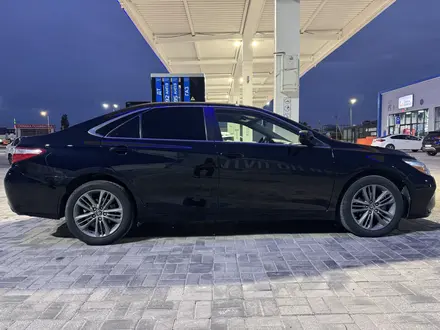 Toyota Camry 2016 года за 8 900 000 тг. в Атырау – фото 3