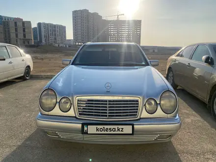 Mercedes-Benz E 320 1997 года за 3 400 000 тг. в Актау – фото 8