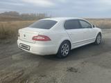 Skoda Superb 2012 года за 4 000 000 тг. в Петропавловск – фото 5