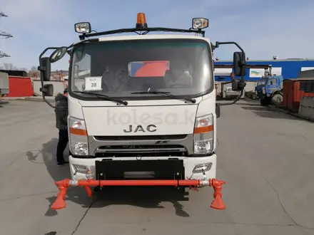 Jac  Комбинированная дорожная машина КДМ (зима-лето) на шассе JAC N120 2024 года за 38 000 000 тг. в Атырау – фото 2