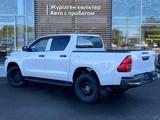 Toyota Hilux 2022 годаүшін19 500 000 тг. в Уральск – фото 2