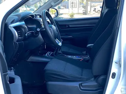 Toyota Hilux 2022 года за 19 500 000 тг. в Уральск – фото 11