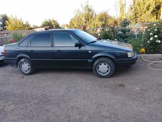 Volkswagen Passat, 1993