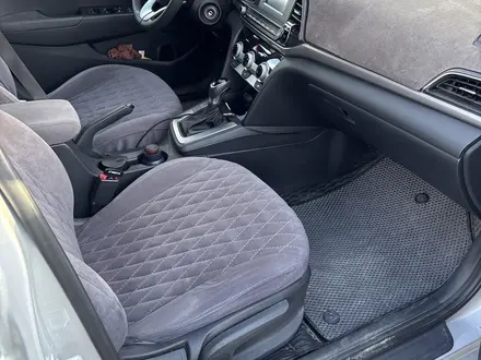 Hyundai Elantra 2019 года за 5 700 000 тг. в Атырау – фото 4