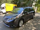 Toyota Sienna 2015 года за 13 900 000 тг. в Алматы – фото 3