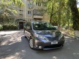 Toyota Sienna 2015 года за 13 900 000 тг. в Алматы