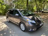 Toyota Sienna 2015 года за 13 900 000 тг. в Алматы – фото 2