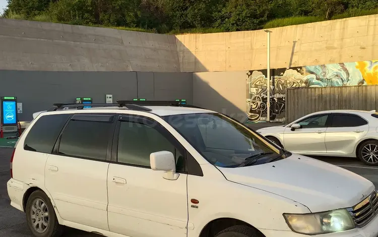 Mitsubishi Chariot 1999 года за 2 000 000 тг. в Алматы